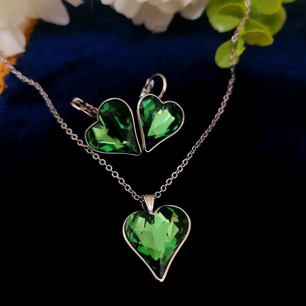 Swarovski Element love Green pendent set