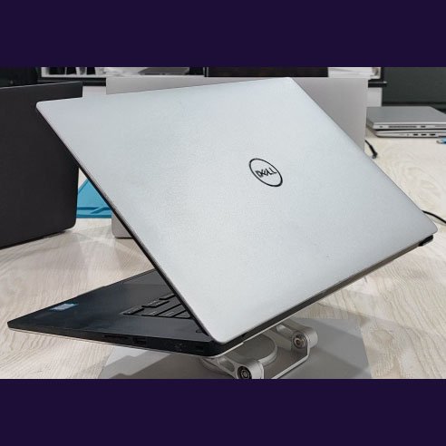Dell Precision 5520 Core i7 7th Gen 4GB Dedicated