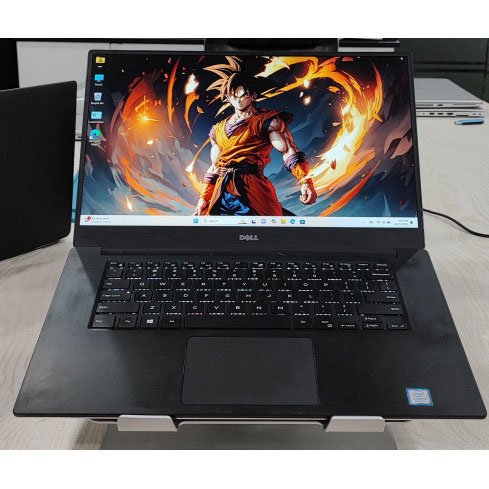 Dell Precision 5520 Core i7 7th Gen 4GB Dedicated