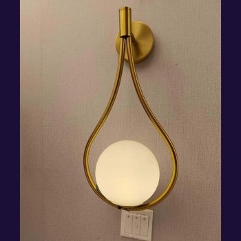 Golden Stand ball lamp